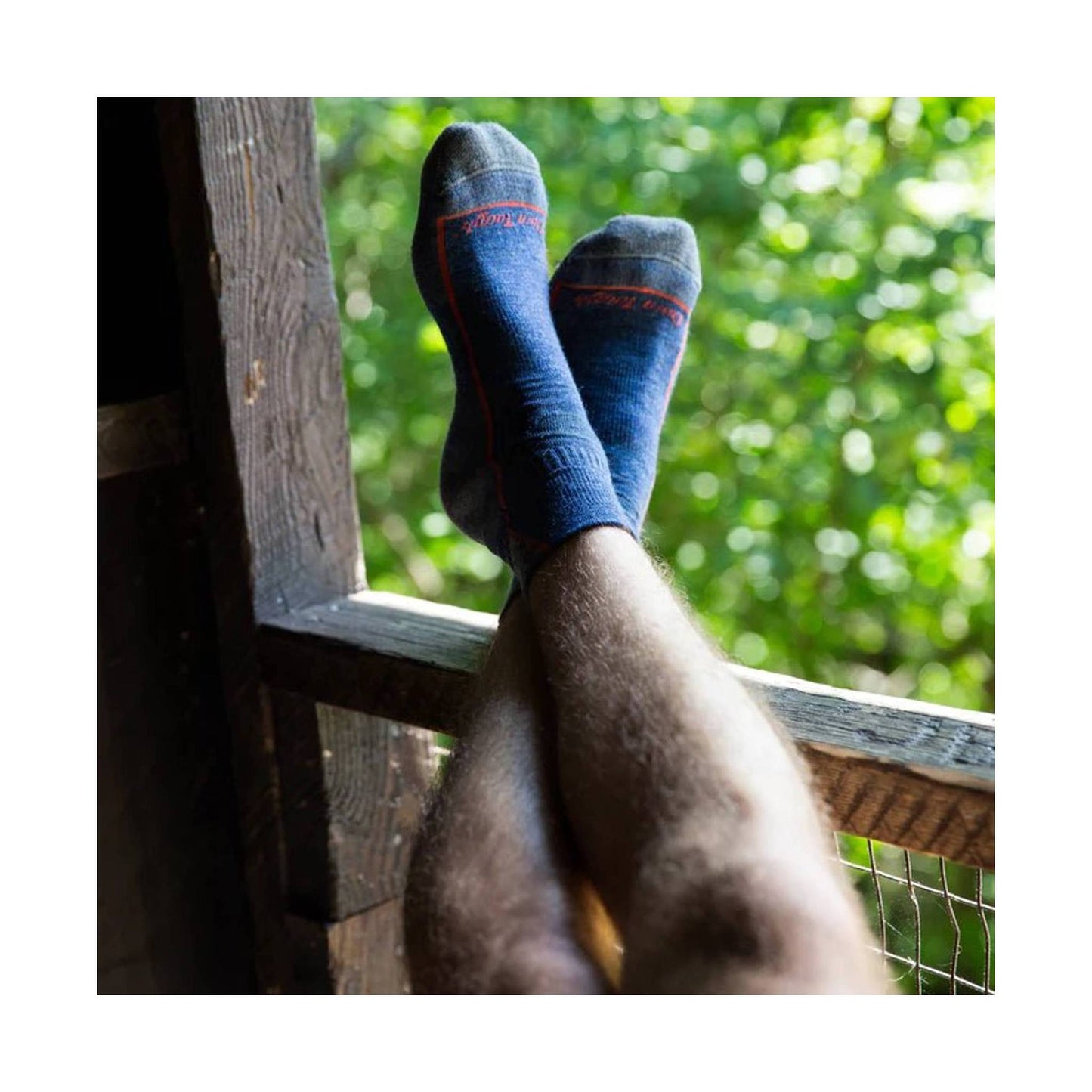 Darn Tough Men's Hiker Quarter Midweight Hiking Sock - Dusk Denim